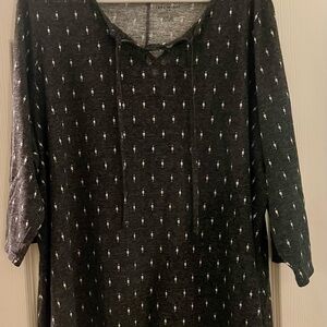 Lane Bryant Grey Knit Top. Buttery soft fabric.